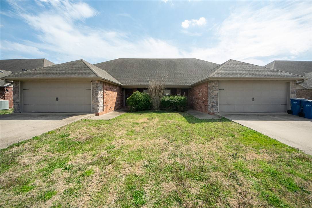 3201 SW Amberwood Ave #1 and 2, Bentonville, AR 72712