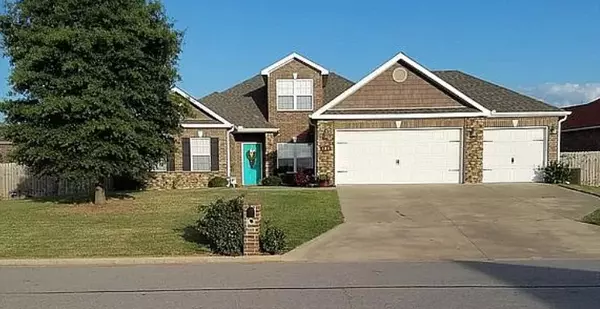 408 Trenton Dr, Fort Smith, AR 72908