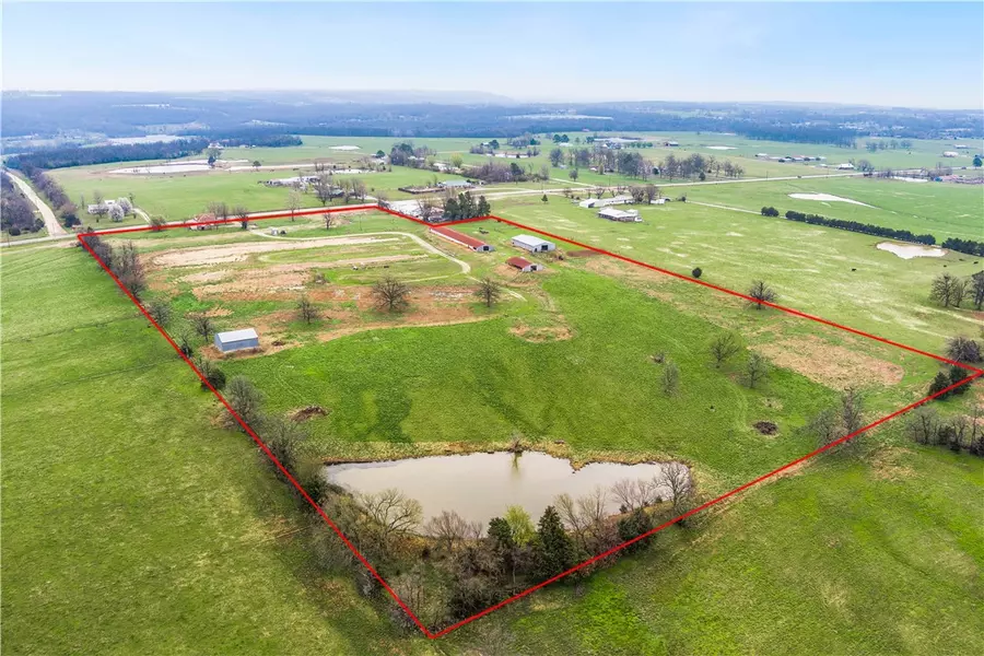 21361 W Highway 62, Lincoln, AR 72744