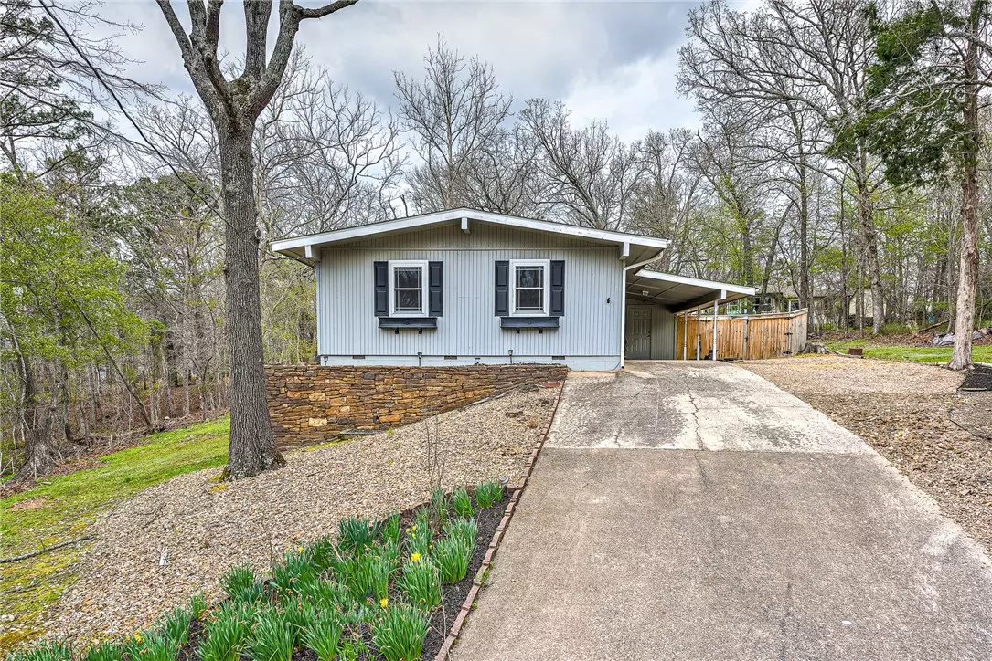 Bella Vista, AR 72714,4 Wareham Ln