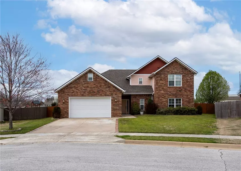 805 Rachael Ct, Siloam Springs, AR 72761