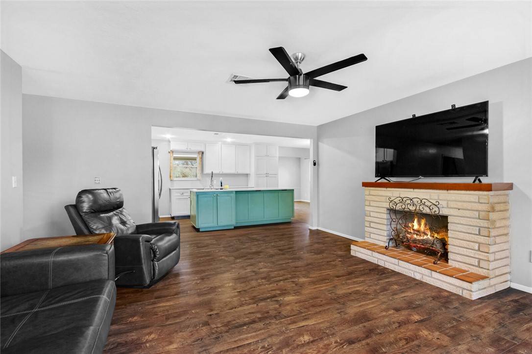 1304 Lockheed St, Bentonville, AR 72712