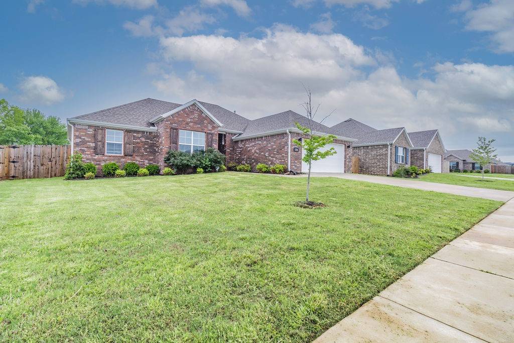 Fayetteville, AR 72704,1369 N Pershing St