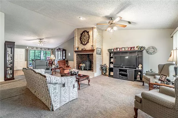 Rogers, AR 72756,116 Pleasant Ridge Dr