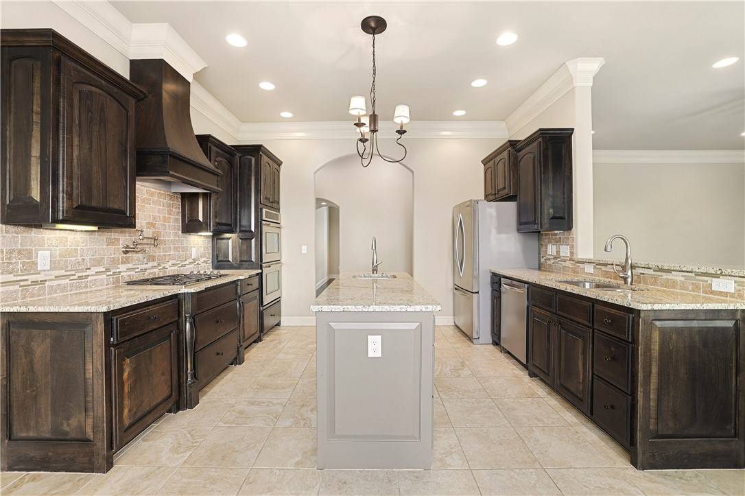 Bentonville, AR 72713,901 SW Glen Arbor Ave