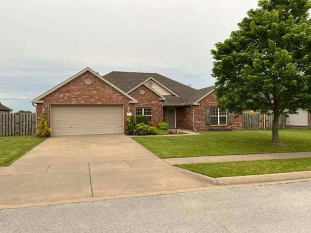 573 N Fox Meadows Ln, Fayetteville, AR 72704