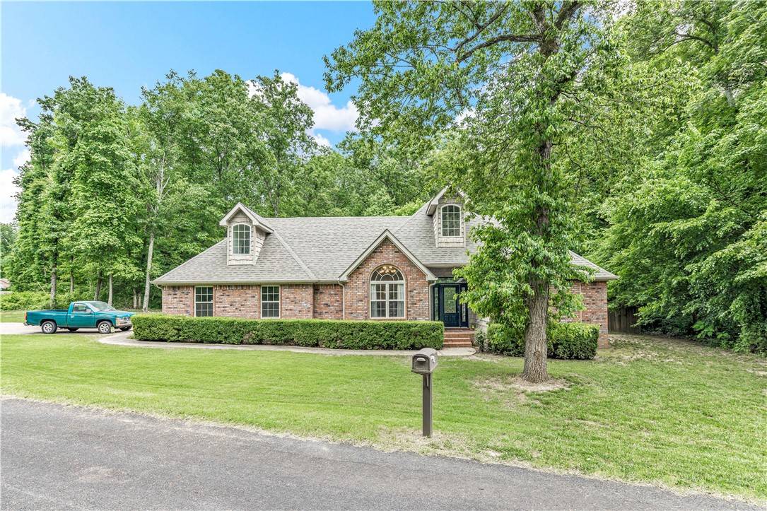 2 Flaxton Dr, Bella Vista, AR 72714