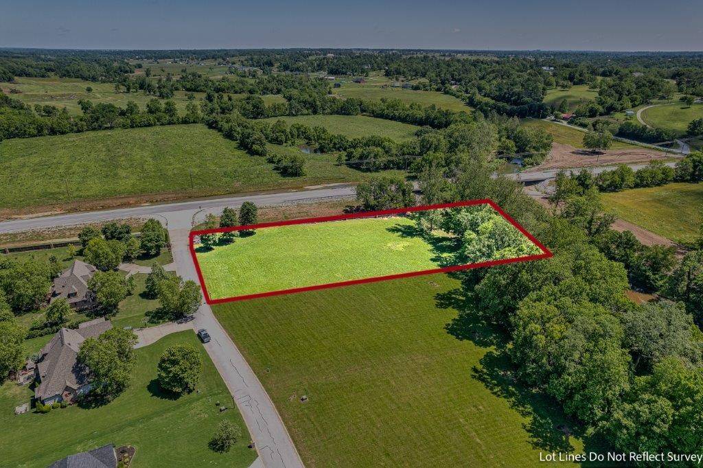 Bentonville, AR 72713,550 Beau Chalet Dr