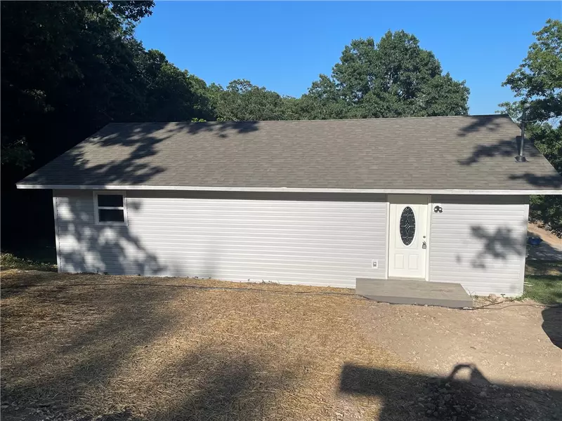 411 Beaver Circle Dr, Anderson, MO 64831