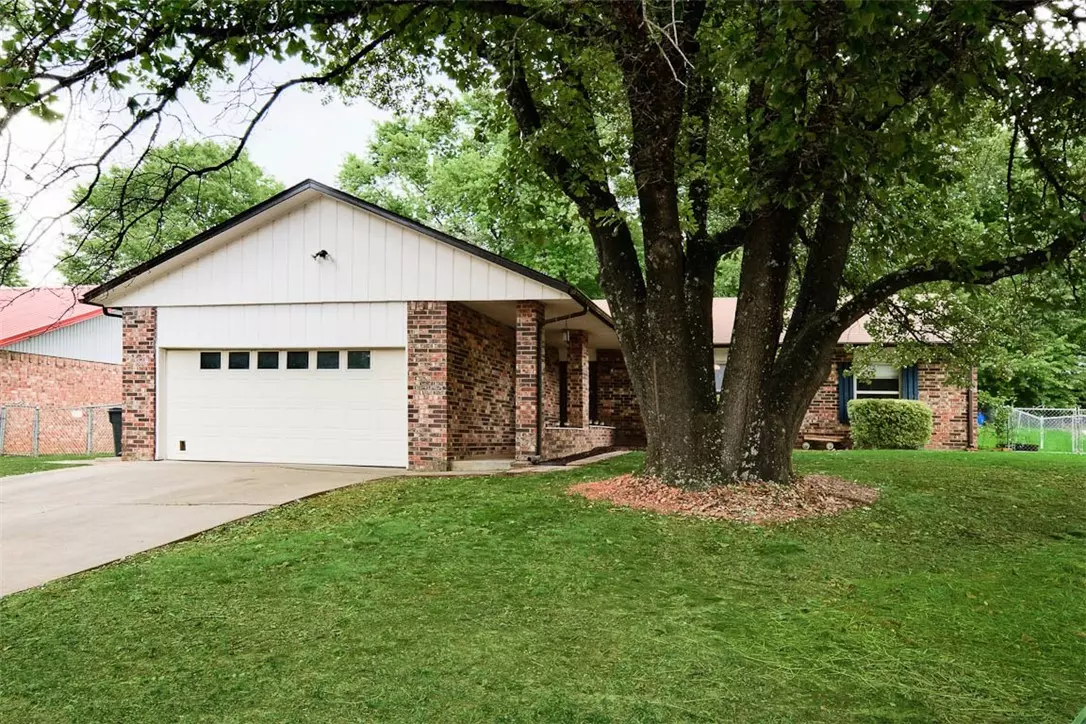 Rogers, AR 72758,1115 S 27th St