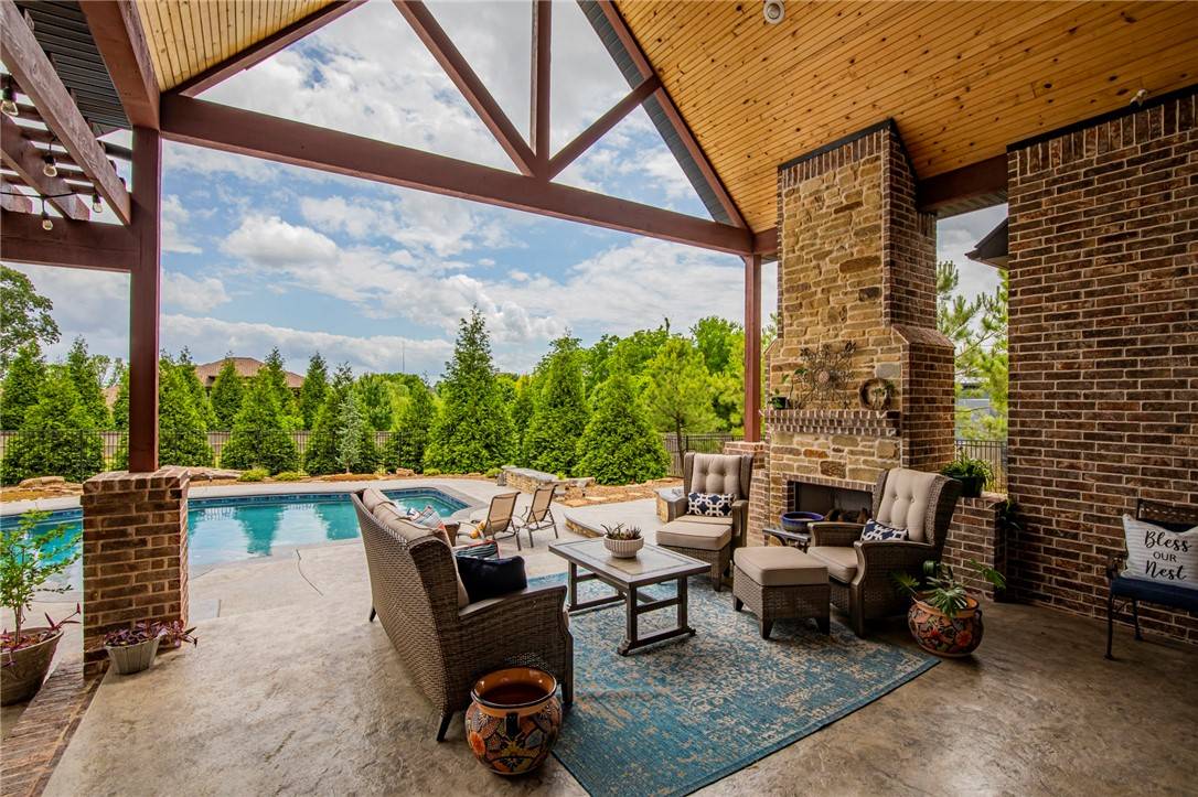 Bentonville, AR 72713,4021 Caerleon Cir