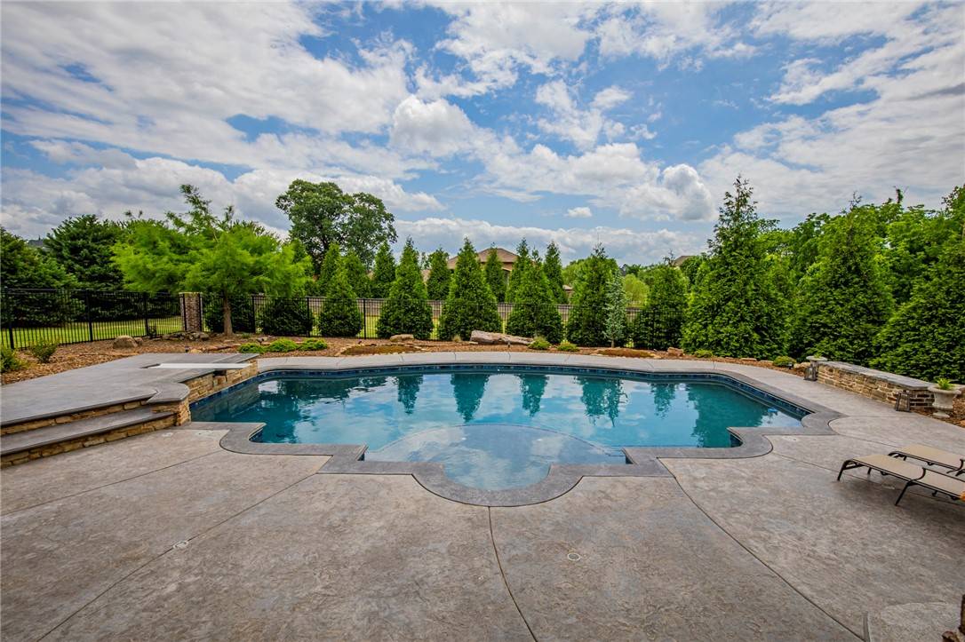 Bentonville, AR 72713,4021 Caerleon Cir