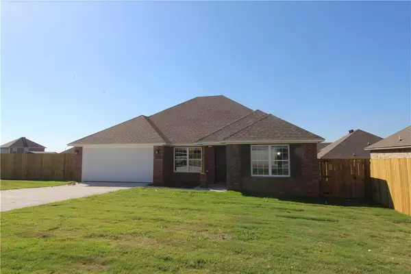 2005 Morgan Cir, Gentry, AR 72734