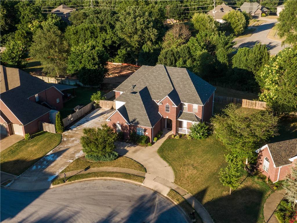 2024 Freedom Pl, Fayetteville, AR 72704