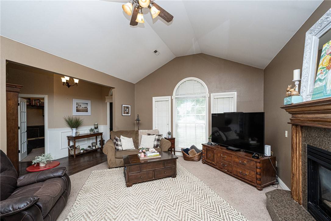 Bentonville, AR 72712,605 Cornell St