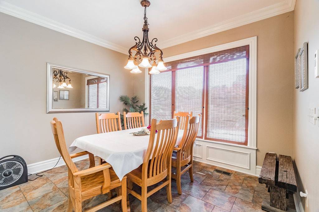 Bentonville, AR 72712,314 NW O St