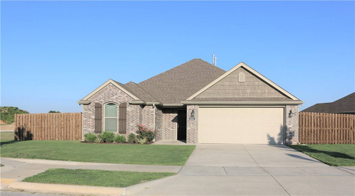 4521 Croft Dr, Fayetteville, AR 72704