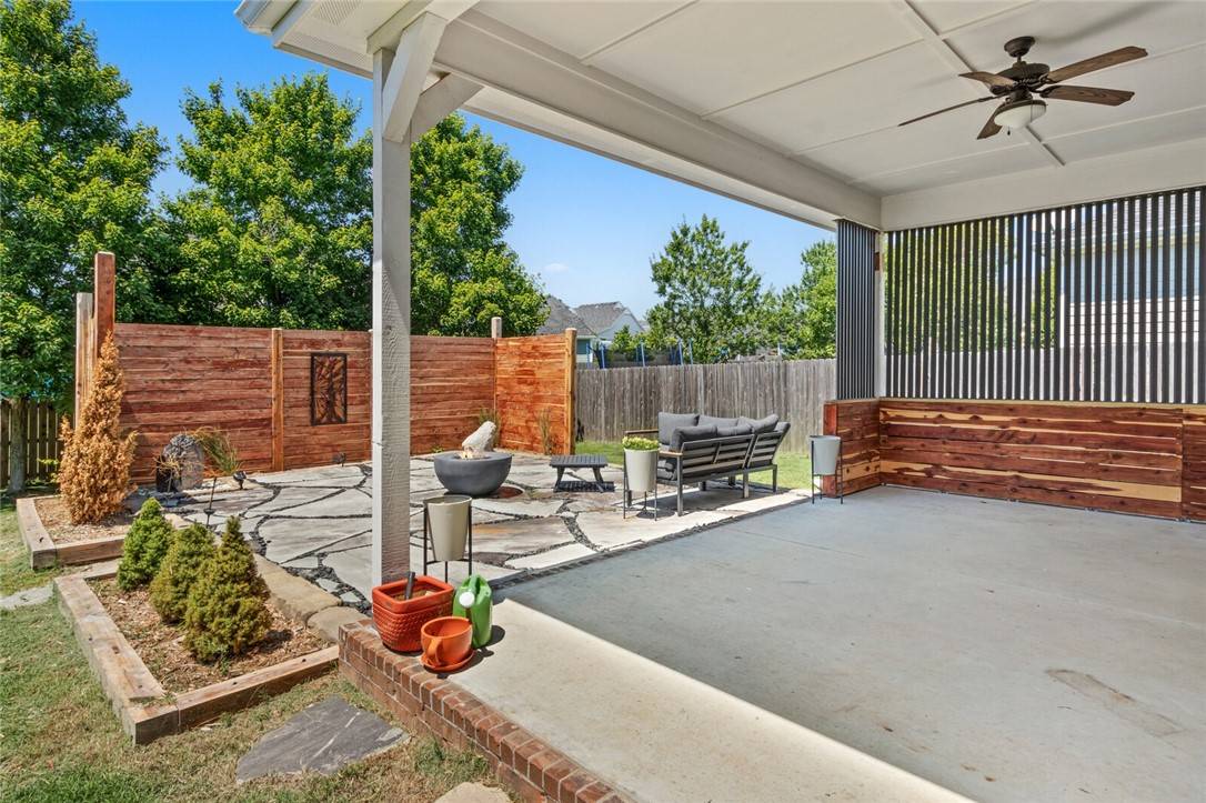 805 Hampstead Heath, Cave Springs, AR 72718