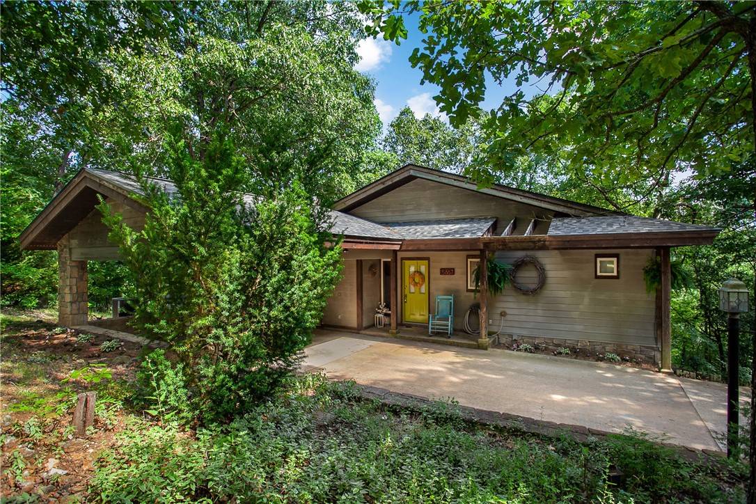 15667 Cypress Ln, Rogers, AR 72756