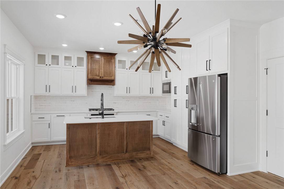 Bentonville, AR 72712,105 NW Ozark Way