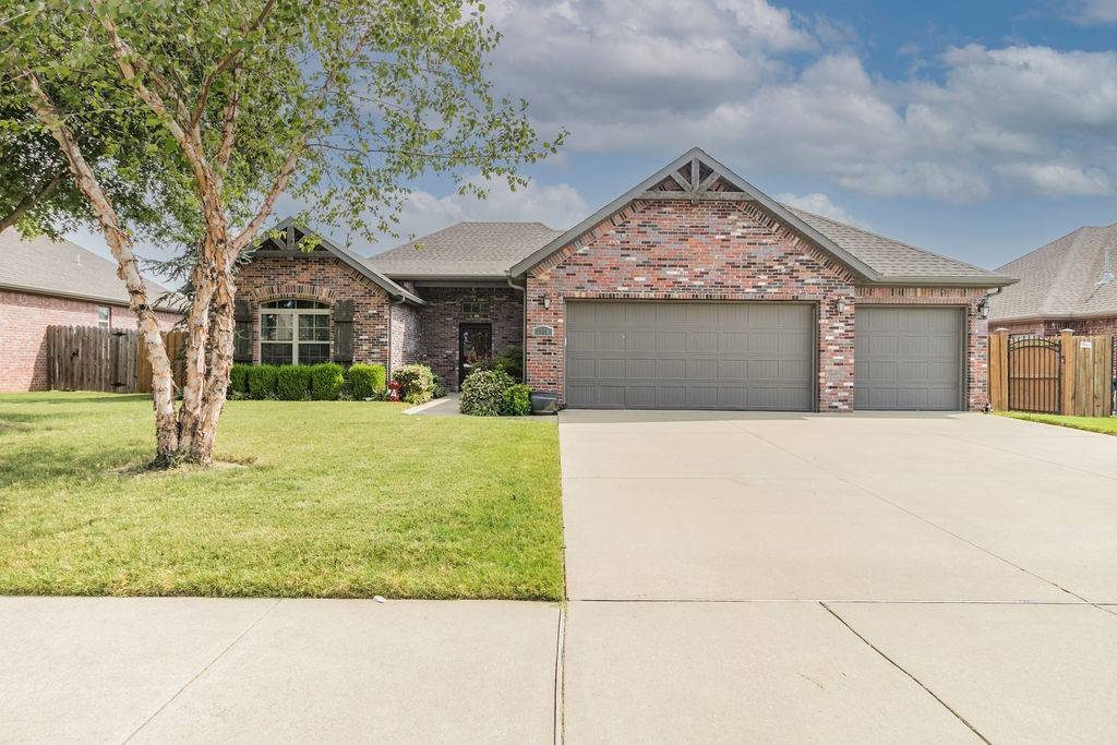 3001 SW Bensonwood St, Bentonville, AR 72713