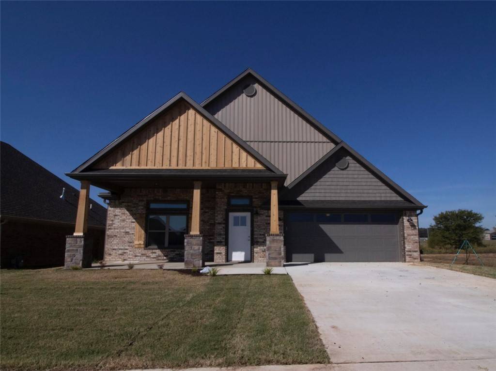 1031 Flat Rock St, Centerton, AR 72713