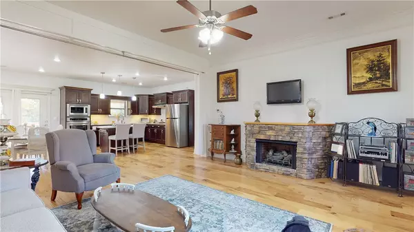 West Fork, AR 72774,171 Thornstone St