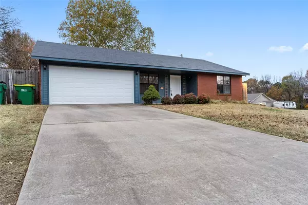 Springdale, AR 72762,1614 Jims Pl