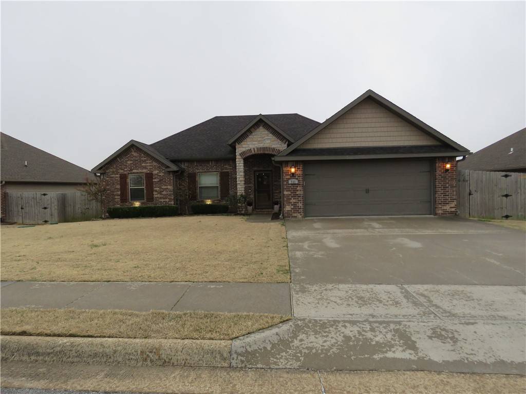 711 Dollar St, Cave Springs, AR 72718
