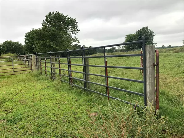 Lincoln, AR 72744,20321 W Highway 62