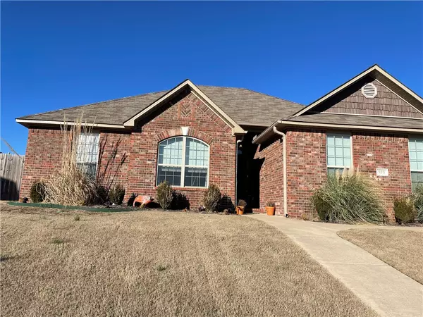 Cave Springs, AR 72718,810 Dollar St