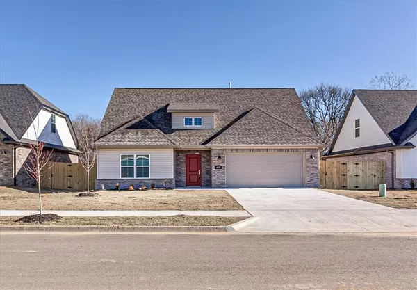 4403 SW Bison St, Bentonville, AR 72713