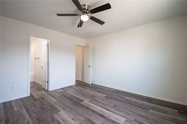 Fayetteville, AR 72704,803 S Rupple Rd #1