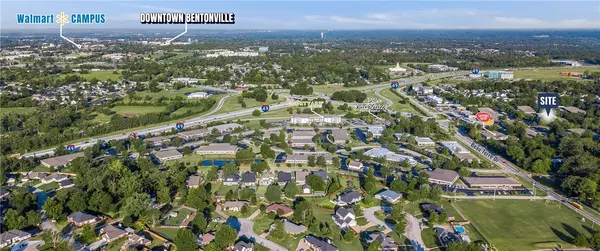 Bentonville, AR 72712,3203 NE Red Hawk Dr #3