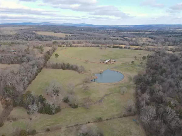 13833 Royal Oak Rd, Mulberry, AR 72947