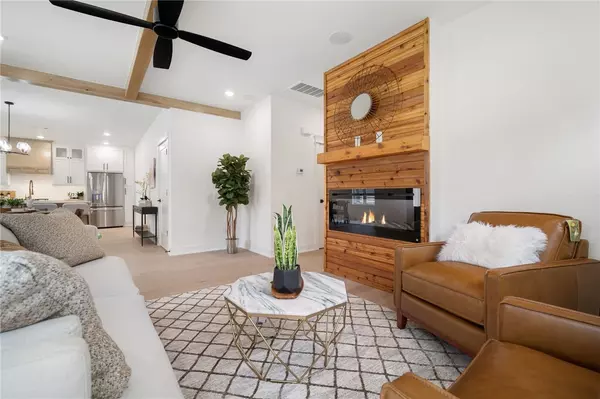 Bentonville, AR 72712,106 NW Oz Village Dr