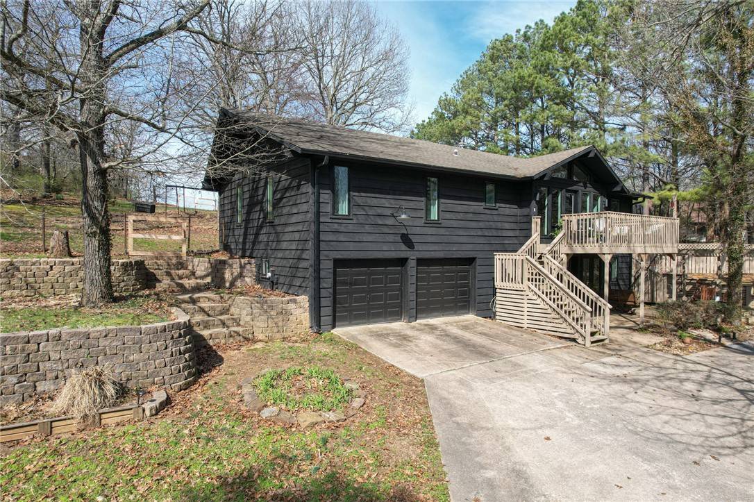 Fayetteville, AR 72701,445 N Canvas Rd