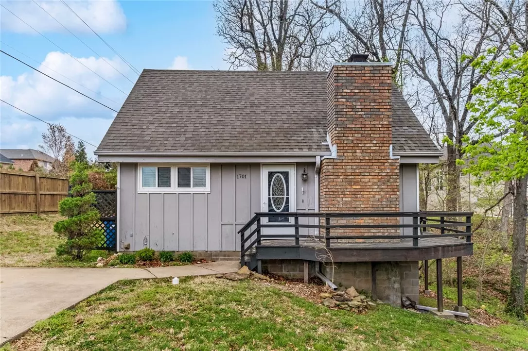 Bentonville, AR 72712,1701 NW 3rd St