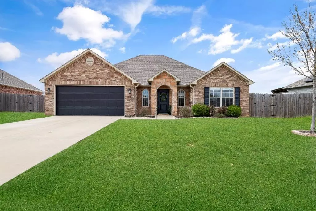 Lowell, AR 72745,2611 Whispering Woods Ct