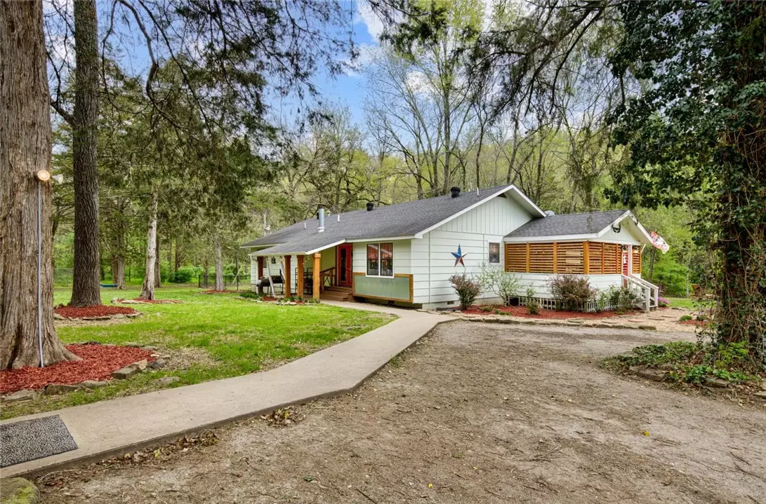 Goshen, AR 72735,15671 Ball Rd