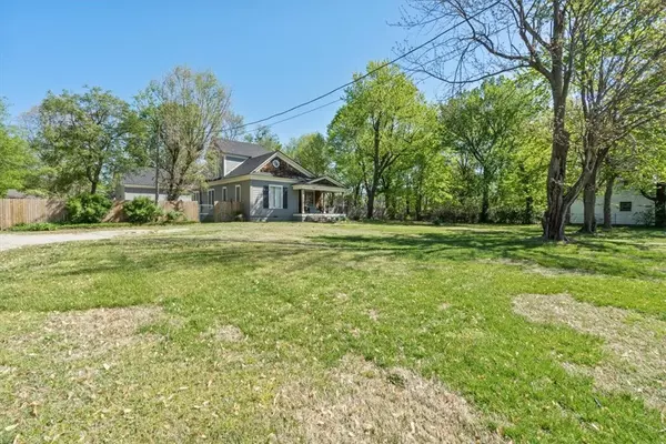 Springdale, AR 72764,1224 Huntsville Ave