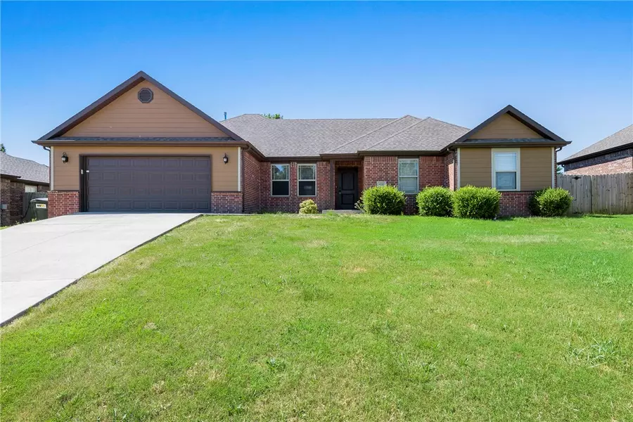 430 Trieste Dr, Centerton, AR 72719