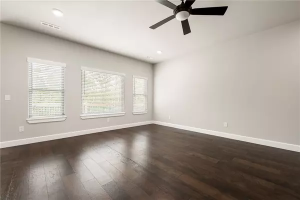 Bella Vista, AR 72714,27 Grantham Dr