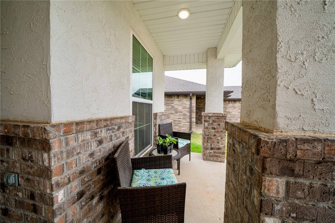 Bentonville, AR 72713,6109 NW Meade St