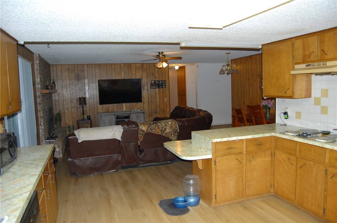 Springdale, AR 72762,1600 Greenbriar St