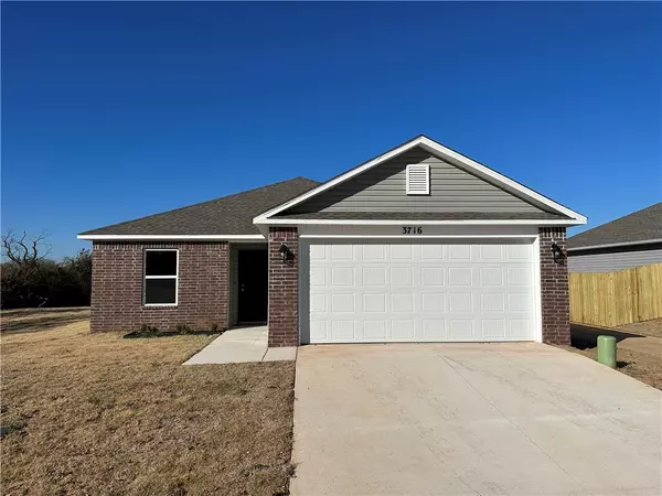 3716 S 2nd Pl,  Rogers,  AR 72758