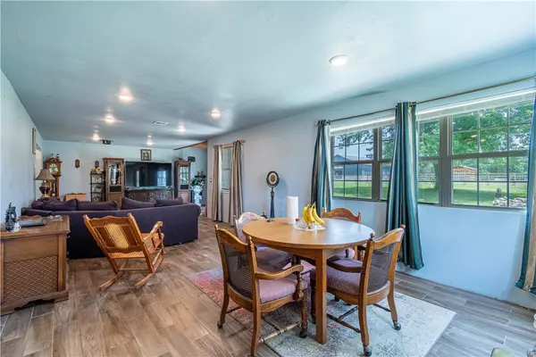 Hiwasse, AR 72739,14031 Hiwasse Rd