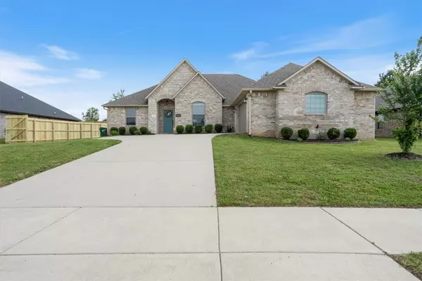 3525 Butterfly Ave, Springdale, AR 72764