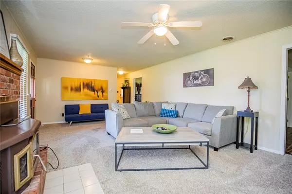 Bentonville, AR 72712,107 NW Winfield Ln