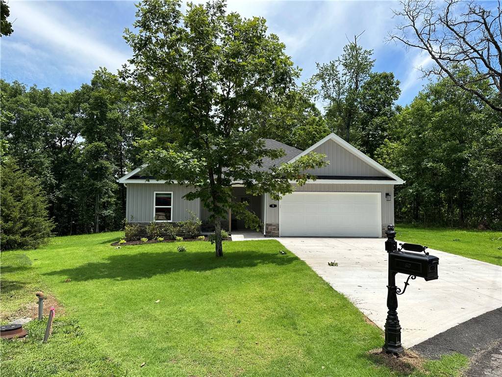 5 Skipness Cir, Bella Vista, AR 72715